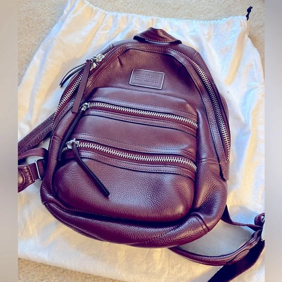 Marc by Marc Jacobs maroon leather backpack Marc By Marc Jacobs Pebbled Leather Backpack Womens Burgundy  main image 4